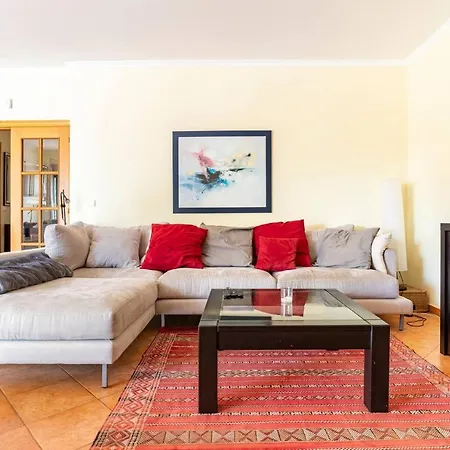 Apartamento Sunny & Spacious 3br Oasis At Meia