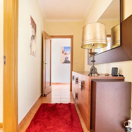Apartman Sunny & Spacious 3br Oasis At Meia